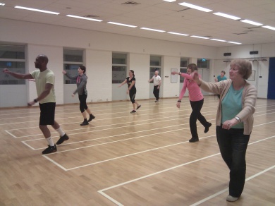 Sfeerimpressie van Bewegen op Muziek bij  Stichting Verder in Balans (ViB)