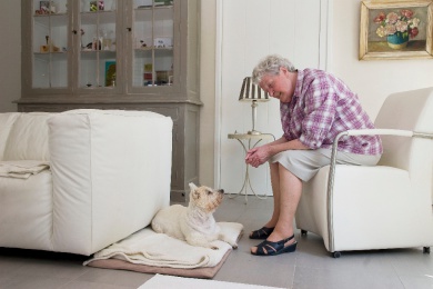 Sfeerimpressie van Oppashond voor 55-plussers bij  Stichting OOPOEH