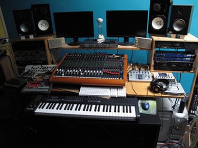 Sfeerimpressie van Studiotechniek Cursus bij Muziekcentrum Eiwerk bij  Sociaal Muziekcentrum Eiwerk