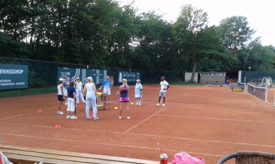 Sfeerimpressie van Tennis voor (ex-)kankerpati&euml;nten bij  Stichting Verder in Balans (ViB)