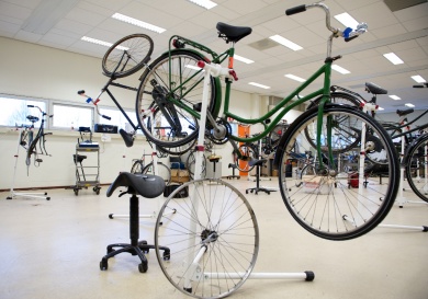 Sfeerimpressie van Werken in de fietswerkplaats met begeleiding  bij  Pantar