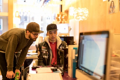 Sfeerimpressie van Werken in de productie (voor jongeren en volwassenen tussen de 18 en 32 jaar) bij  CRE8 social venture